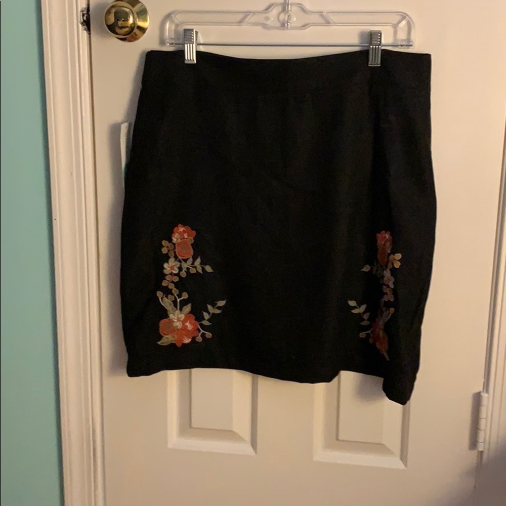 Shaila Embroidered Skirt